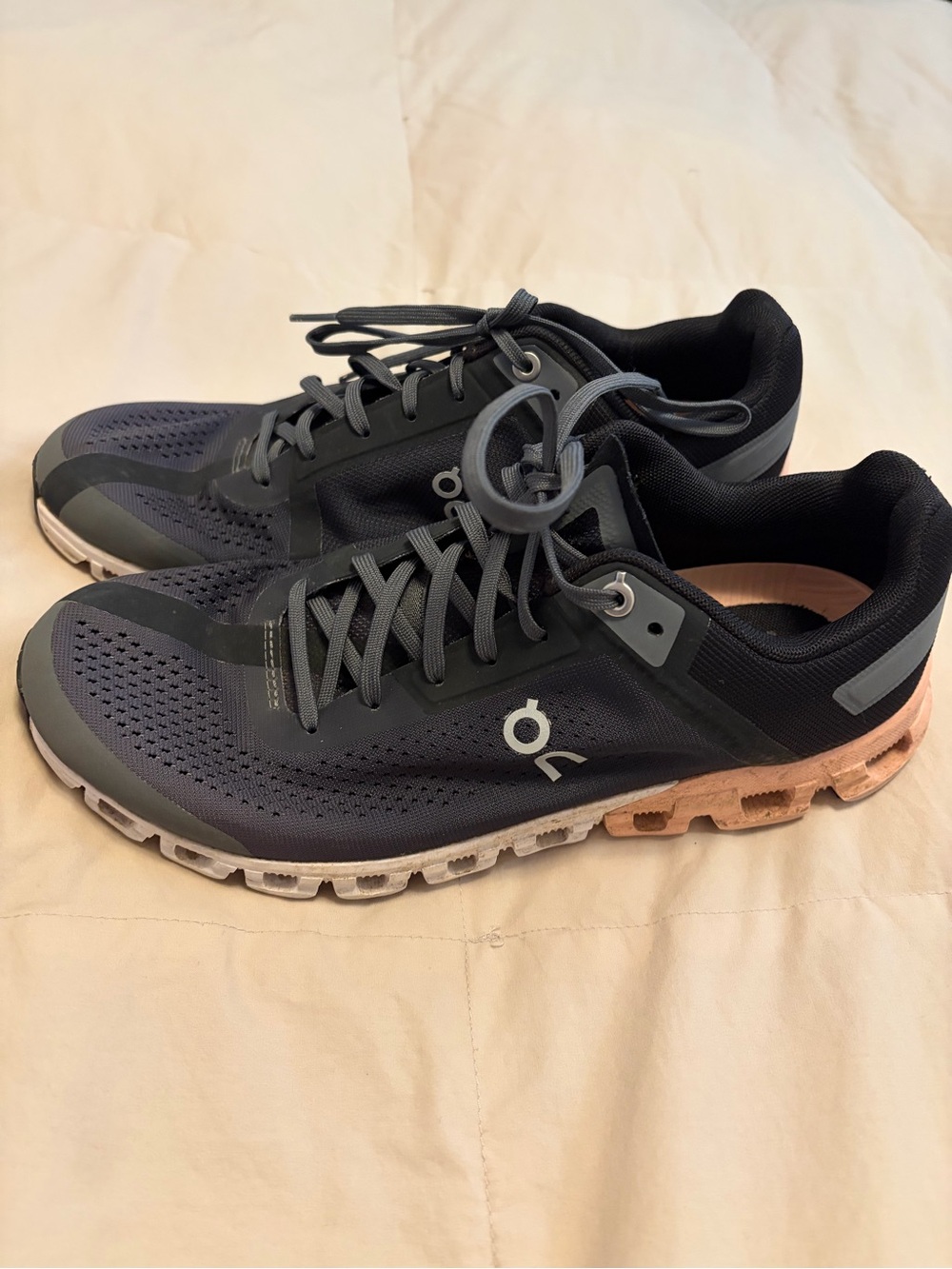 OnCloud Women’s Athletic Shoes